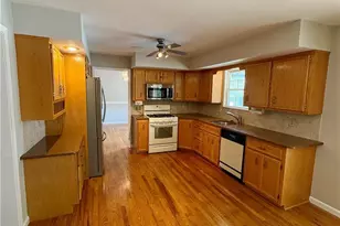 4442 Lenox Dr, Hanover Twp, PA 18017 - Photo 9