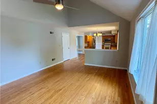 4442 Lenox Dr, Hanover Twp, PA 18017 - Photo 11