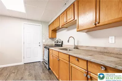 1240 Pembroke Road #1, Bethlehem, PA 18017 - Photo 5