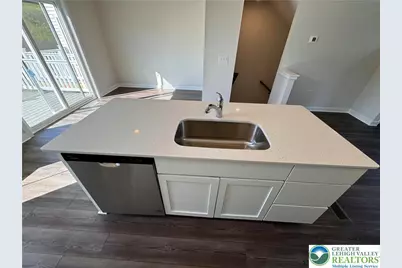 7666 Clayton Avenue, Upper Saucon Township, PA 18036 - Photo 5