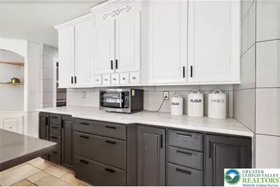 2230 Greenwood Road, Salisbury Township, PA 18103 - Photo 9