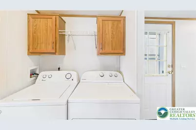 5475 Hamilton Boulevard #7, Lower Macungie Township, PA 18106 - Photo 11