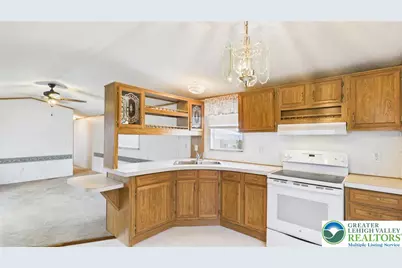 5475 Hamilton Boulevard #7, Lower Macungie Township, PA 18106 - Photo 7