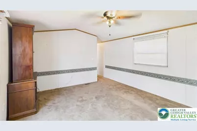 5475 Hamilton Boulevard #7, Lower Macungie Township, PA 18106 - Photo 3