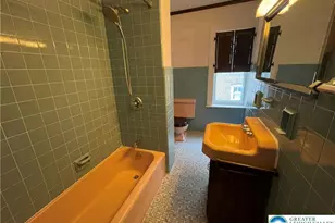 330 S Franklin St, Allentown City, PA 18102 - Photo 5