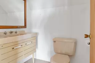 100 N Fairview St, Nazareth Boro, PA 18064 - Photo 23