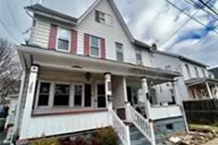 609 Pen Argyl St, Pen Argyl, PA 18072 - Photo 1