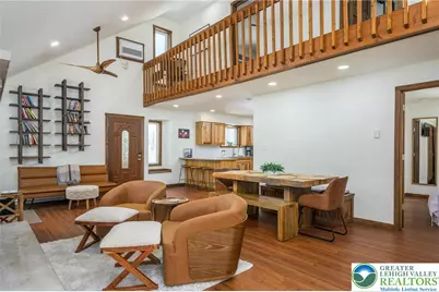 2206 Chatham Court, Middle Smithfield, PA 18324 - Photo 3