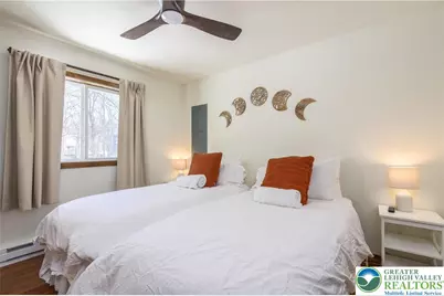 2206 Chatham Court, Middle Smithfield, PA 18324 - Photo 15