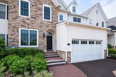 1970 Carriage Knoll Drive, Bethlehem City, PA 18015 - Photo 3