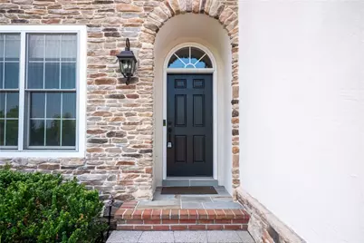 1970 Carriage Knoll Drive, Bethlehem City, PA 18015 - Photo 5
