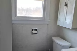 214 W Main St, Bath Boro, PA 18014 - Photo 7