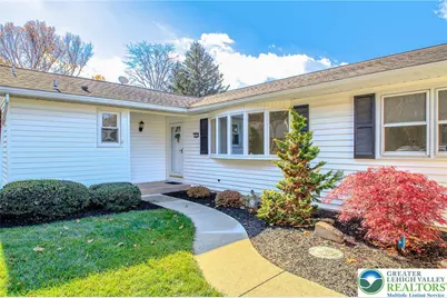 3225 Harmor Lane, Hanover Twp, PA 18017 - Photo 3