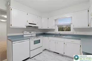 3225 Harmor Ln, Hanover Twp, PA 18017 - Photo 13