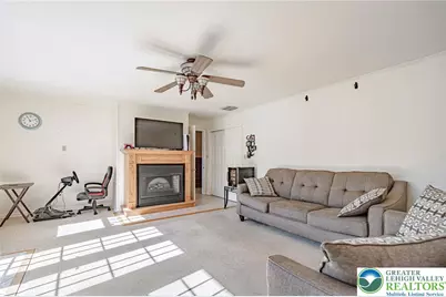 703 Donald Drive, Emmaus Boro, PA 18049 - Photo 9