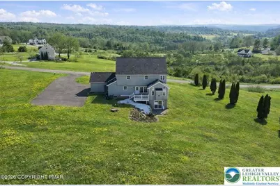 104 Corine Way, Ross Twp, PA 18353 - Photo 7