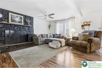 542 Highland Drive, Price Twp, PA 18302 - Photo 9