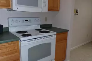 302 Windsor Pl, Macungie Boro, PA 18062 - Photo 7