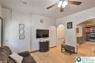 1012 Seneca St, Fountain Hill Boro, PA 18015 - Photo 9