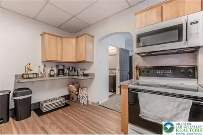 27 Packer Avenue, Whitehall Township, PA 18052 - Photo 11