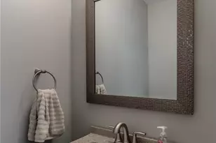 27 Packer Ave, Whitehall Township, PA 18052 - Photo 9