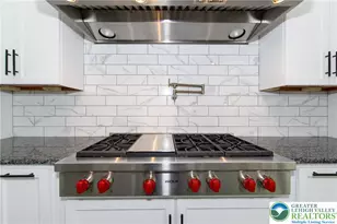 2100 Fox Hollow Ln, Upper Hanover Twp, PA 18041 - Photo 15