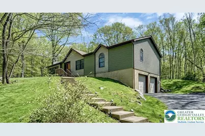 1241 Bear Drive, Bushkill, PA 18324 - Photo 1