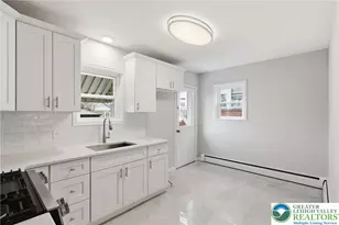 125 Elm Street E, Emmaus Boro, PA 18049 - Photo 11