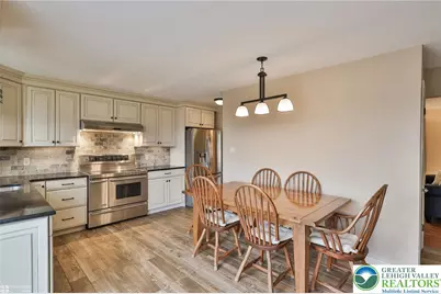 8427 Milky Way, Lower Milford Township, PA 18092 - Photo 17