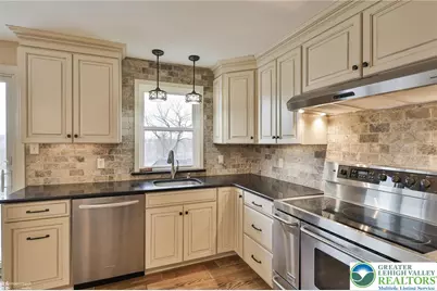 8427 Milky Way, Lower Milford Township, PA 18092 - Photo 13