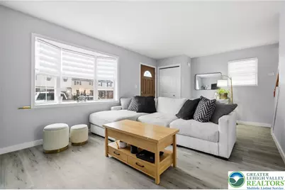 418 Carolina Avenue, Whitehall Township, PA 18052 - Photo 5