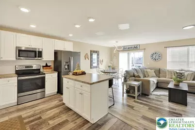 1034 Yarn Court, Mohrsville, PA 19541 - Photo 5