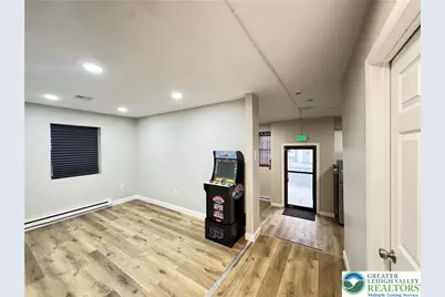 202 N 6th Street #COMMERCIAL SPACE, Allentown City, PA 18102 - Photo 9