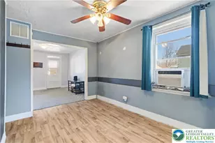 442 Franklin St, Alburtis Boro, PA 18011 - Photo 9