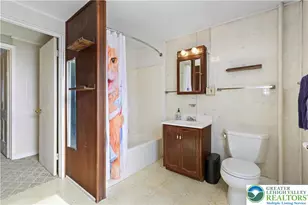 442 Franklin St, Alburtis Boro, PA 18011 - Photo 17