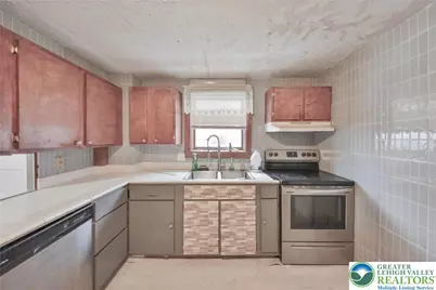 1291 Seidersville Road, Lower Saucon Township, PA 18015 - Photo 11