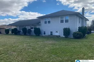 3137 Whitehall Ave, Bethlehem Township, PA 18020 - Photo 5