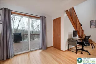 557 Lakeside Dr, Stroud Twp, PA 18301 - Photo 9