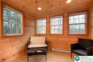 557 Lakeside Dr, Stroud Twp, PA 18301 - Photo 11