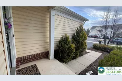 8536 Mayfair Court, Upper Macungie Township, PA 18031 - Photo 5