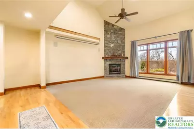 5590 Tuscany Court, Upper Saucon Township, PA 18036 - Photo 7