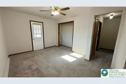 302 Cypress Street #1, North Catasauqua Bor, PA 18032 - Photo 11