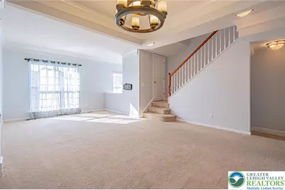 5207 Chandler Way, South Whitehall Township, PA 18069 - Photo 9