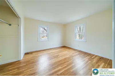 325 E Saucon Street, Hellertown, PA 18055 - Photo 5