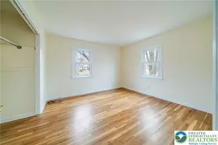 325 E Saucon St, Hellertown Boro, PA 18055 - Photo 5