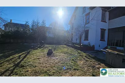 253 W Main Street, Bath, PA 18014 - Photo 3