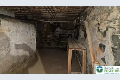 253 W Main Street, Bath, PA 18014 - Photo 29