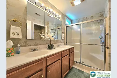 35 Inverness Lane, Palmer Twp, PA 18045 - Photo 15