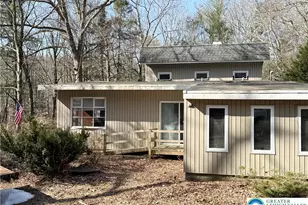 102 Creek Dr, Kunkletown, PA 18058 - Photo 1