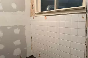 102 Creek Dr, Polk Twp, PA 18058 - Photo 9